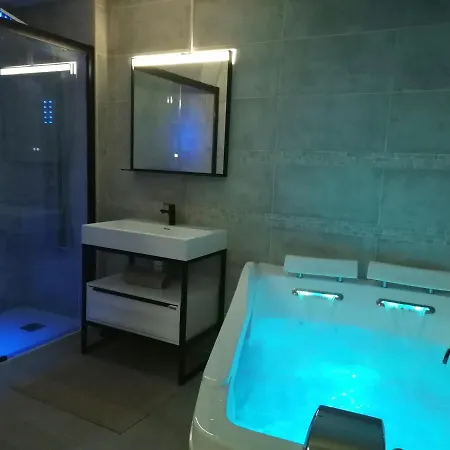La Clef Des Bulles Apartment
